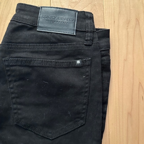 Like-New- Lucky Brand Mid Rise Straight Leg Black Jeans Pants (26) - Picture 3 of 12